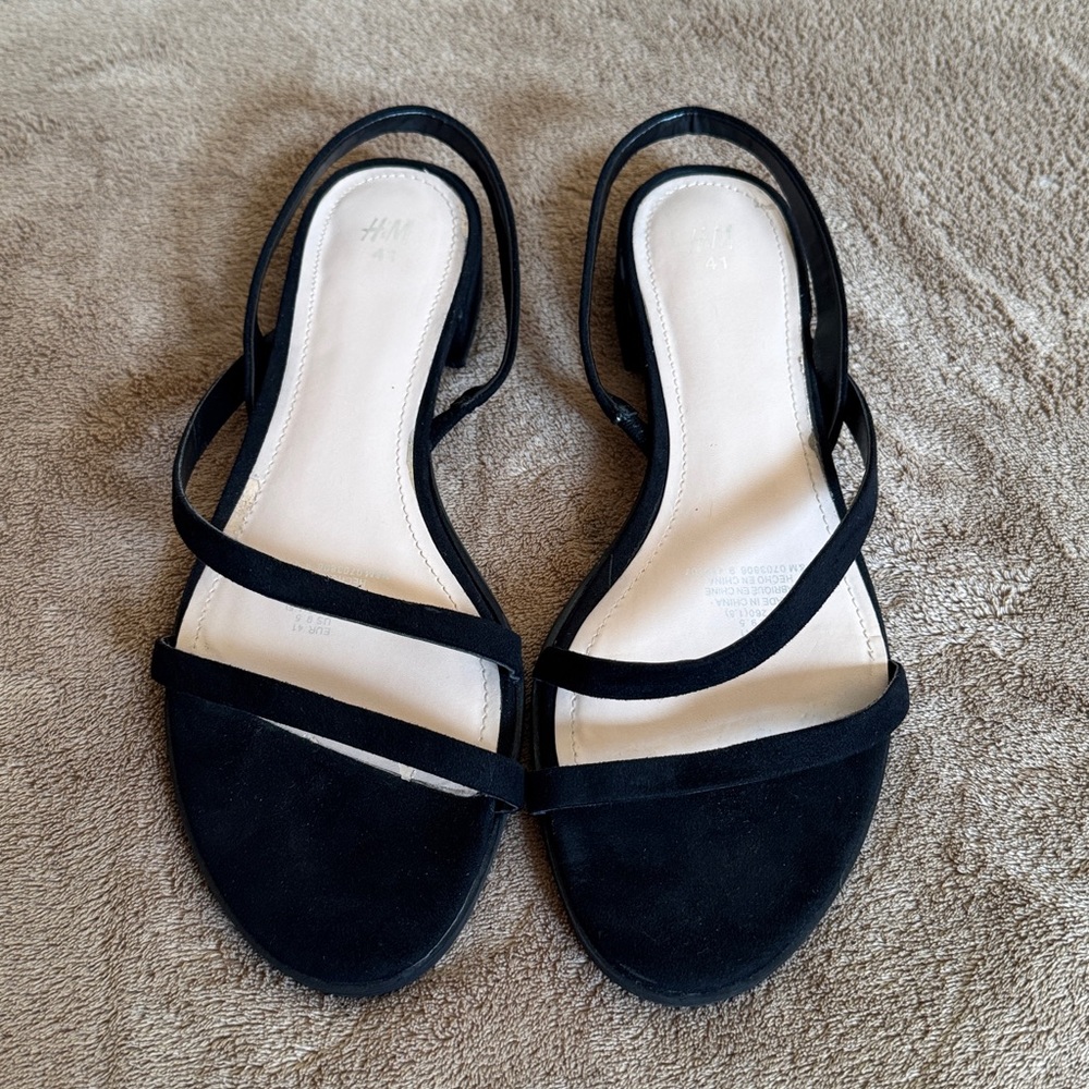 H&M Cute Strappy Sandals Elegant Design